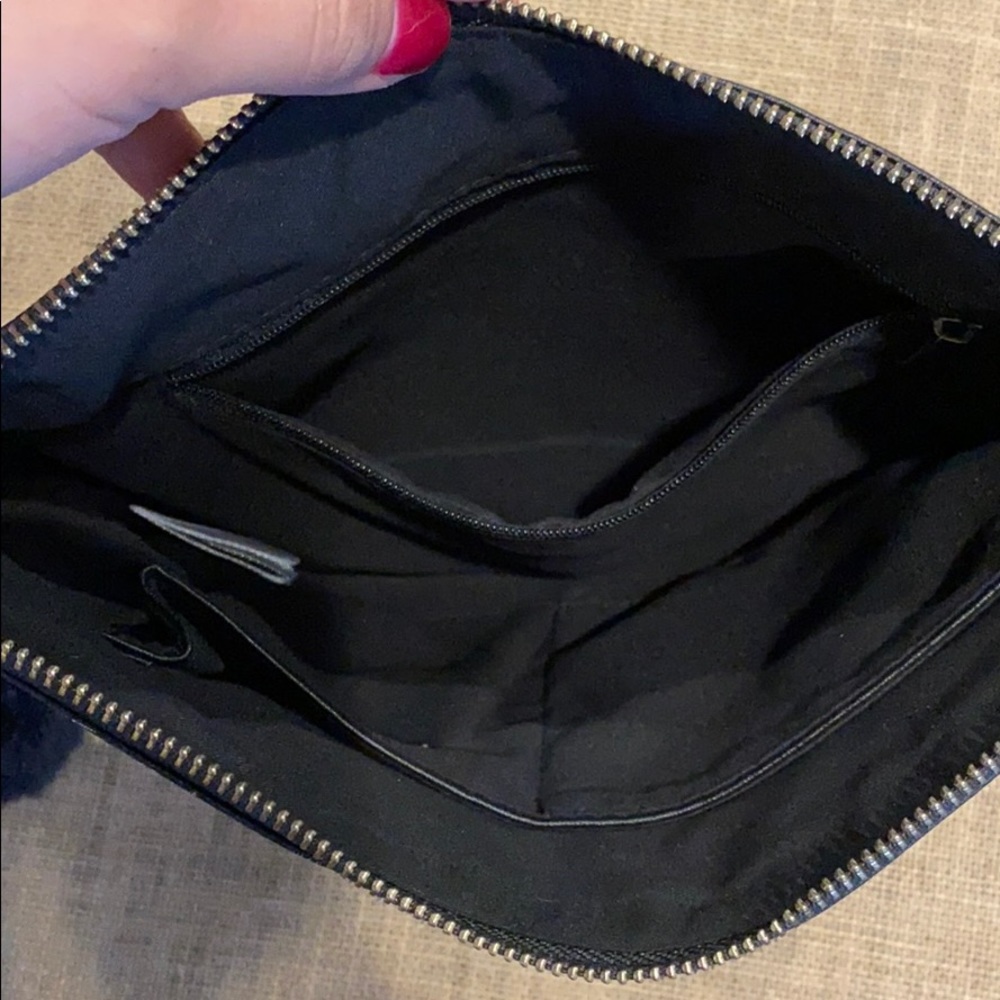 Handbag - Picture 2 of 2